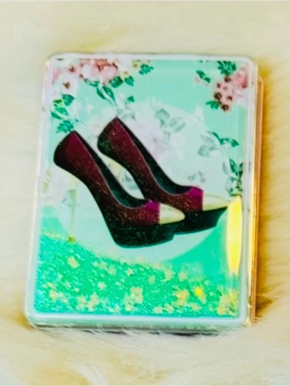 Fashion Mirror with Artistic Design ( 1 Item)